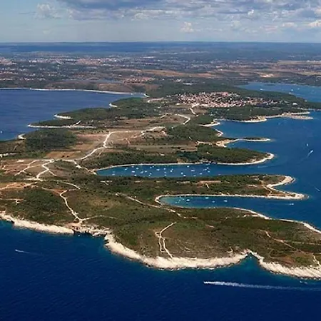 House Ive, Romantic Escape With Jacuzzi, Pool & Olive Grove Charm In Pomer, Istria * Pomer